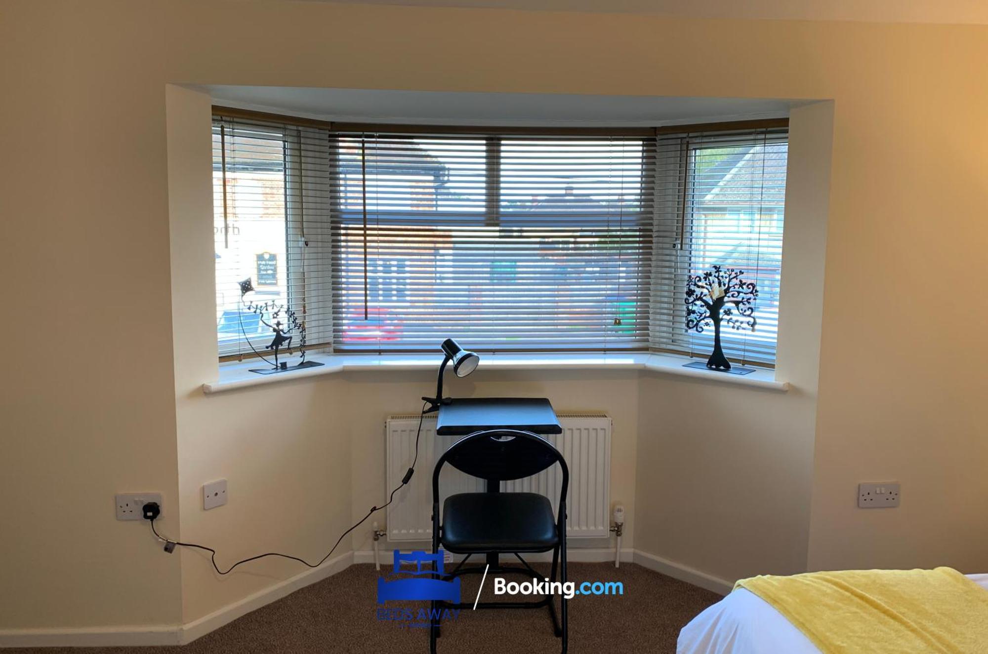 Relocation-business-leisure-fast Wifi-free Parking-with 2 En-suites And Garden By Beds Away Short Lets & Serviced Casa vacanze Oxford
