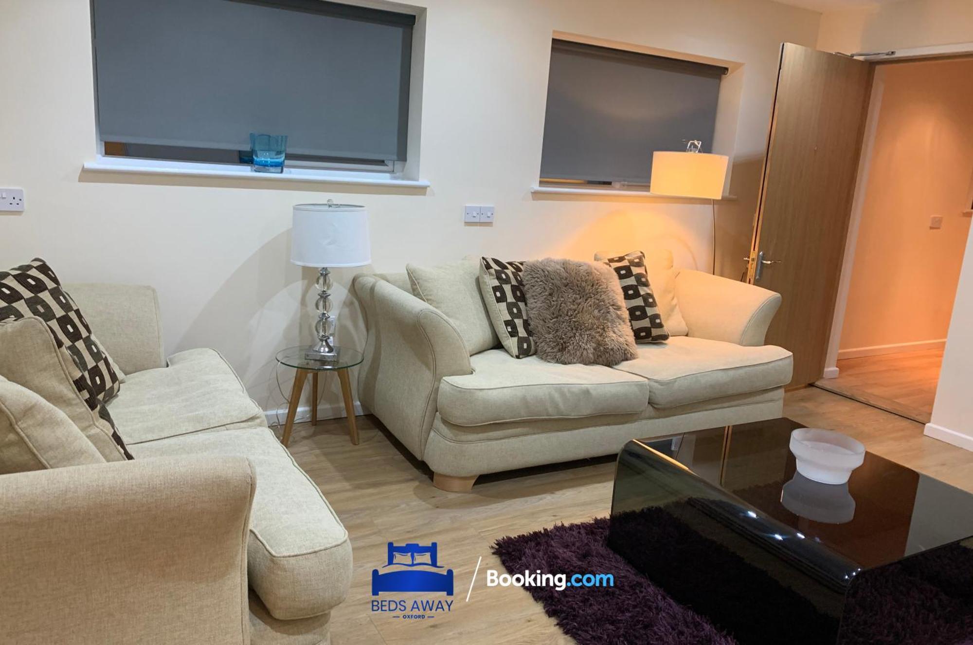 Casa vacanze Relocation-business-leisure-fast Wifi-free Parking-with 2 En-suites And Garden By Beds Away Short Lets & Serviced *