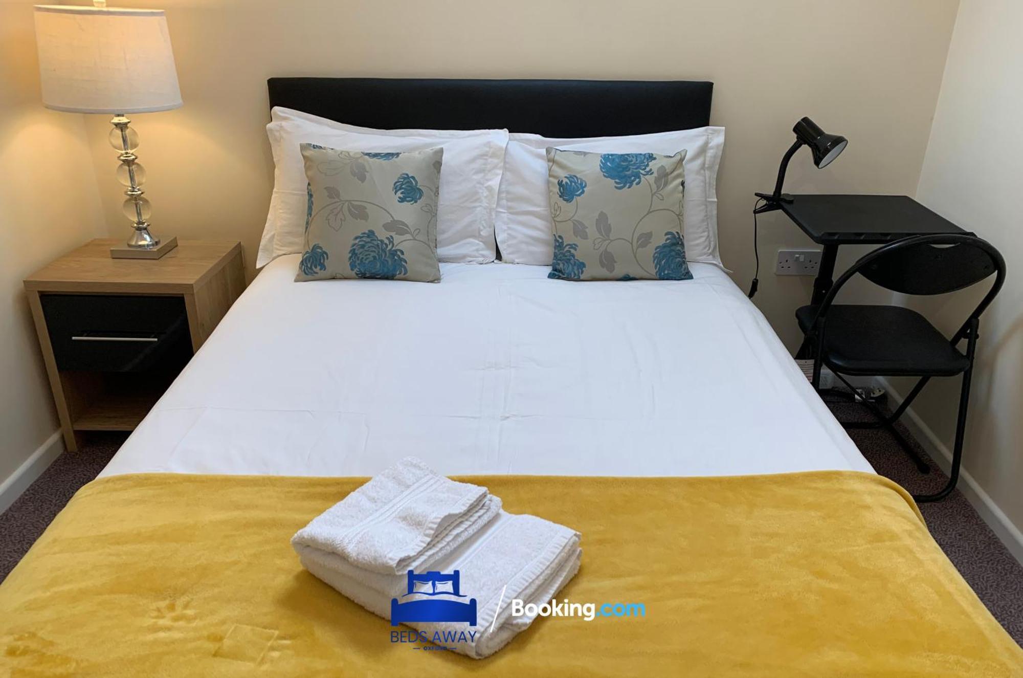 Relocation-business-leisure-fast Wifi-free Parking-with 2 En-suites And Garden By Beds Away Short Lets & Serviced Casa vacanze